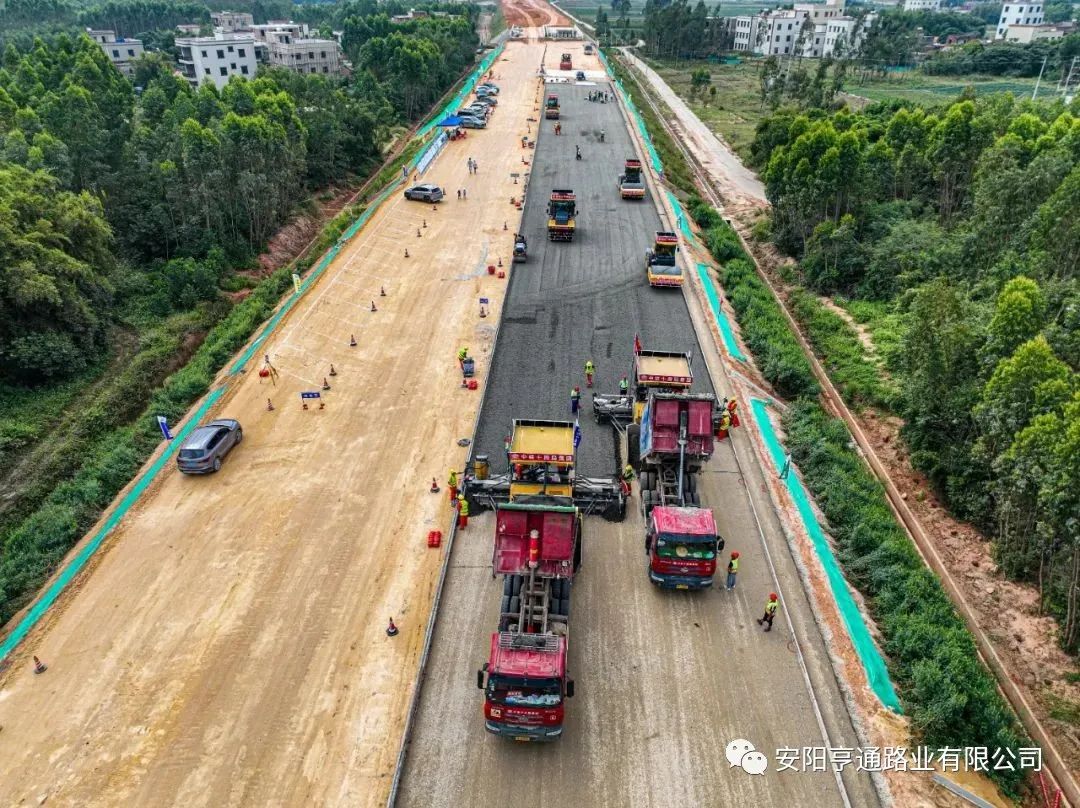 【省重 點(diǎn)項(xiàng)目】3D技術(shù)“打印”高速公路，南三島大橋項(xiàng)目進(jìn)入路面工程施工階段